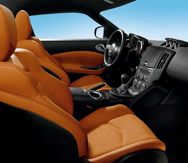 Le coupé sport Nissan 370Z s'offre un léger restylage