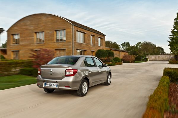 La nouvelle Renault Symbol révélée en première mondiale au Salon d’Istanbul