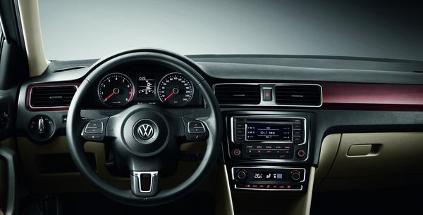 Volkswagen présente la nouvelle berline Santana