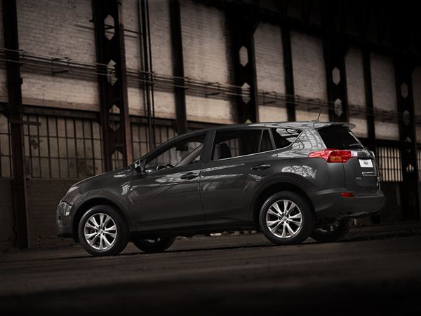 Le nouveau Toyota RAV4 présenté en première mondiale au Salon de l’Auto de Los Angeles