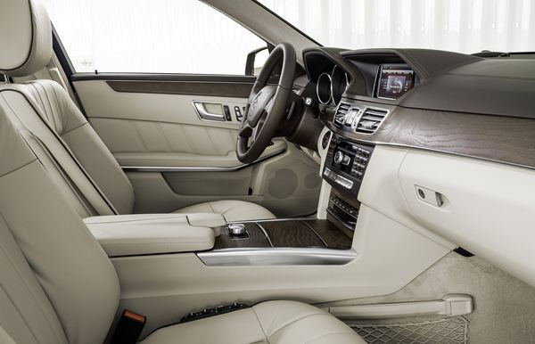 La Mercedes Classe E s'offre un design plus affirmé et des moteurs plus efficients