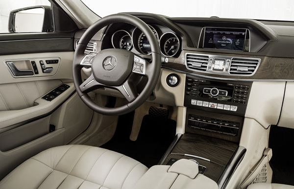 La Mercedes Classe E s'offre un design plus affirmé et des moteurs plus efficients