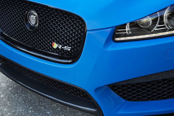 Jaguar présente la berline la plus puissante de son histoire