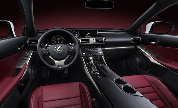 Lexus dévoile la prochaine génération de la berline IS
