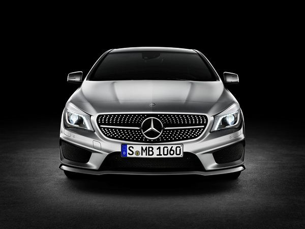 Mercedes dévoile le nouveau coupé à quatre portes dépourvues de montant CLA