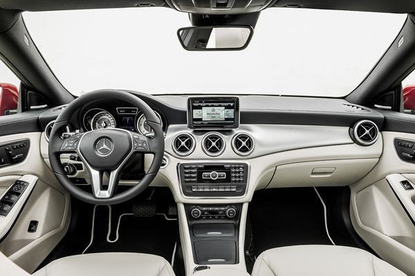Mercedes dévoile le nouveau coupé à quatre portes dépourvues de montant CLA