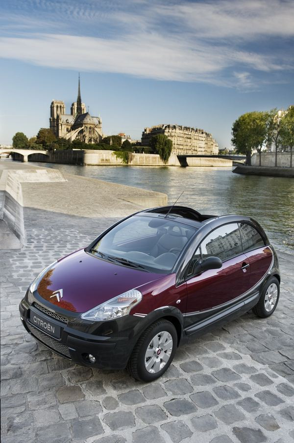 Le salon Rétromobile 2013 ouvre ses portes pour cinq jours