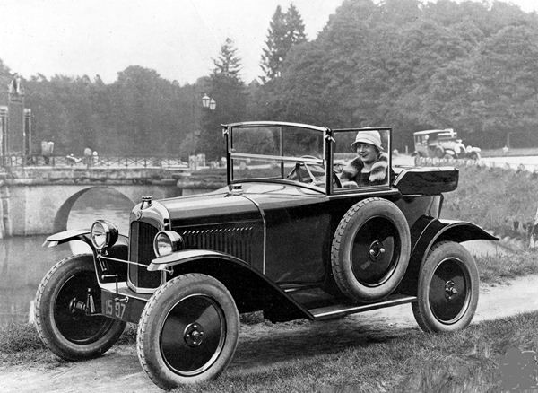 Le salon Rétromobile 2013 ouvre ses portes pour cinq jours