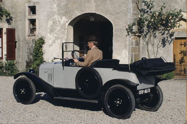 Le salon Rétromobile 2013 ouvre ses portes pour cinq jours