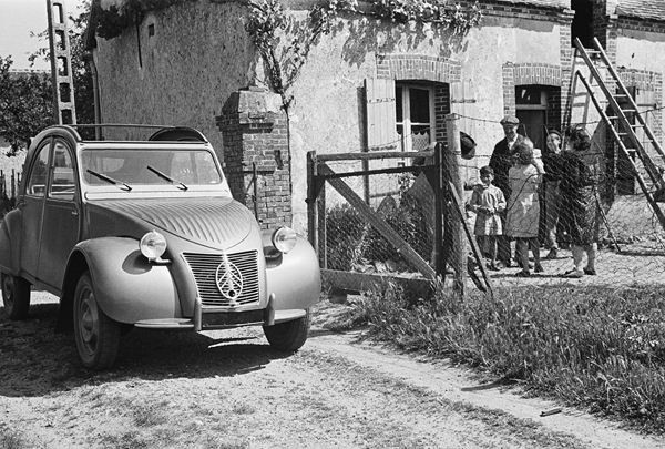Le salon Rétromobile 2013 ouvre ses portes pour cinq jours