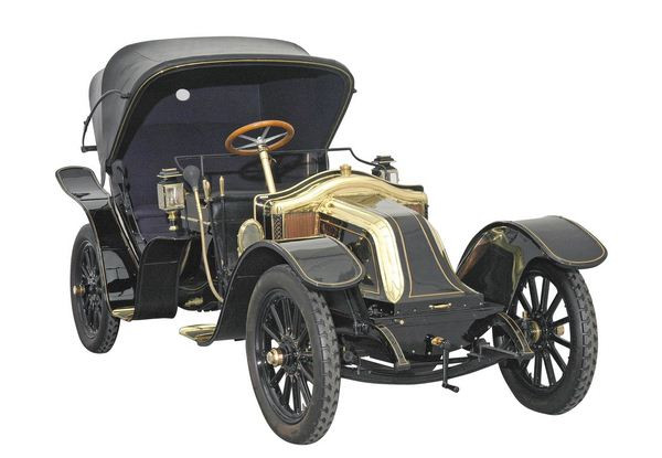 Le salon Rétromobile 2013 ouvre ses portes pour cinq jours