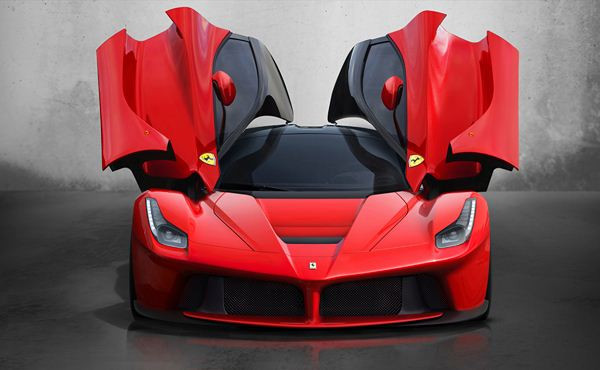 Ferrari dévoile la LaFerrari au salon de Genève