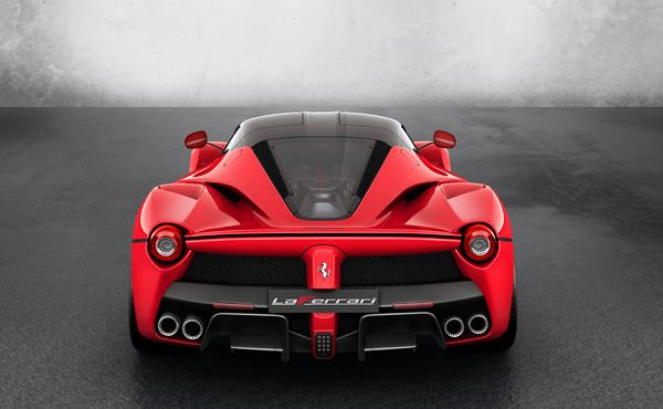Ferrari dévoile la LaFerrari au salon de Genève
