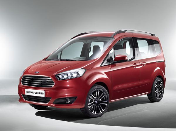 Ford présente le nouveau Ford Tourneo Courier au salon de Genève
