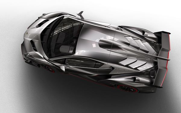 Une Lamborghini Veneno de 750 ch pour les 50 ans de la marque