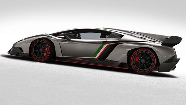 Une Lamborghini Veneno de 750 ch pour les 50 ans de la marque