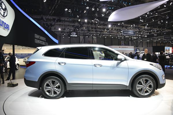Le Hyundai Grand Santa Fe fait ses débuts sur la scène européenne