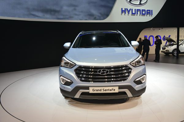 Le Hyundai Grand Santa Fe fait ses débuts sur la scène européenne