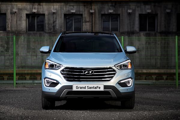 Le Hyundai Grand Santa Fe fait ses débuts sur la scène européenne
