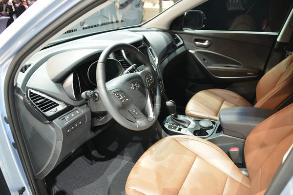 Le Hyundai Grand Santa Fe fait ses débuts sur la scène européenne