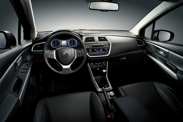 Un nouveau Suzuki SX4 de dimensions accrues à la silhouette de crossover