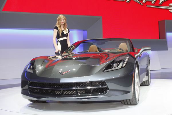 La Corvette Stingray et ses 450 ch en mode cabriolet à Genève