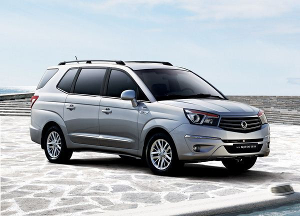 SsangYong présente le nouveau grand monospace sept places Rodius à Genève