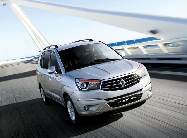 SsangYong présente le nouveau grand monospace sept places Rodius à Genève