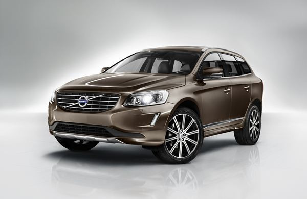 Le Volvo XC60 s'offre des retouches stylistiques et de nouvelles fonctionnalités