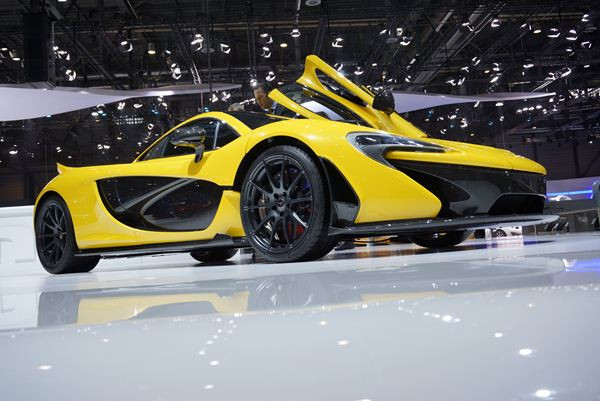 La supercar McLaren P1 affiche des performances étourdissantes