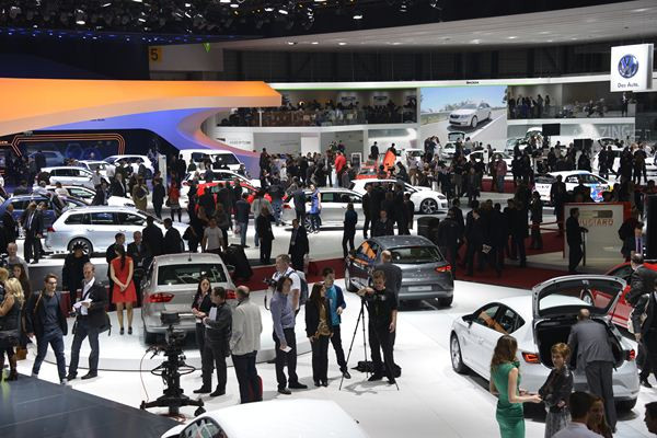 Dans les allées du 83ème salon international de l'automobile de Genève