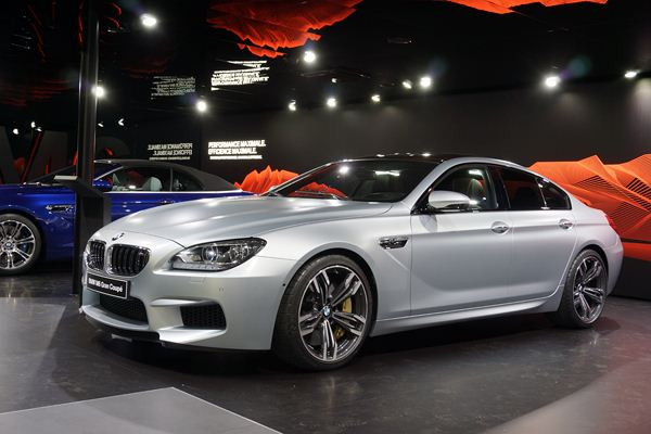 Dans les allées du 83ème salon international de l'automobile de Genève