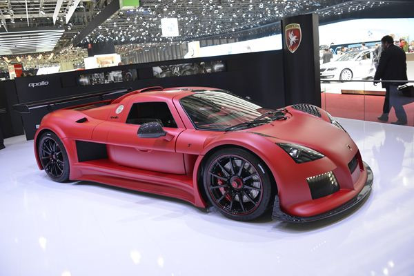 Dans les allées du 83ème salon international de l'automobile de Genève