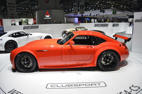 Dans les allées du 83ème salon international de l'automobile de Genève