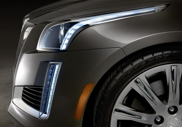 La nouvelle berline de luxe Cadillac CTS se découvre à New-York
