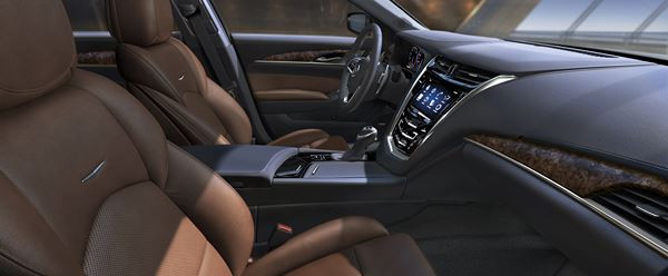 La nouvelle berline de luxe Cadillac CTS se découvre à New-York