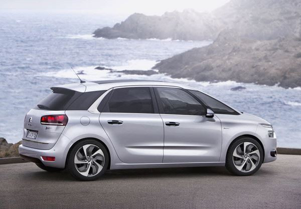 Le nouveau Citroën C4 Picasso en approche