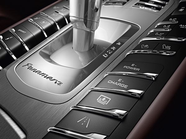 La seconde génération de la Porsche Panamera reçoit la technologie hybride Plug-in