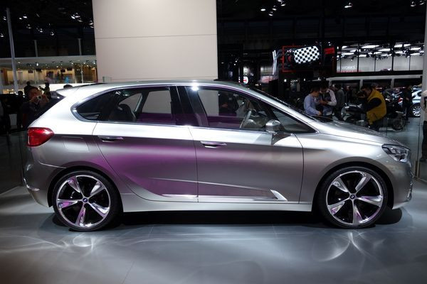 Le 15ème salon automobile de Shanghai ouvre ses portes au public