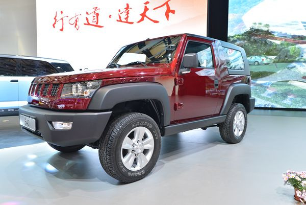 Le 15ème salon automobile de Shanghai ouvre ses portes au public