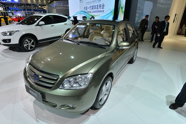 Le 15ème salon automobile de Shanghai ouvre ses portes au public