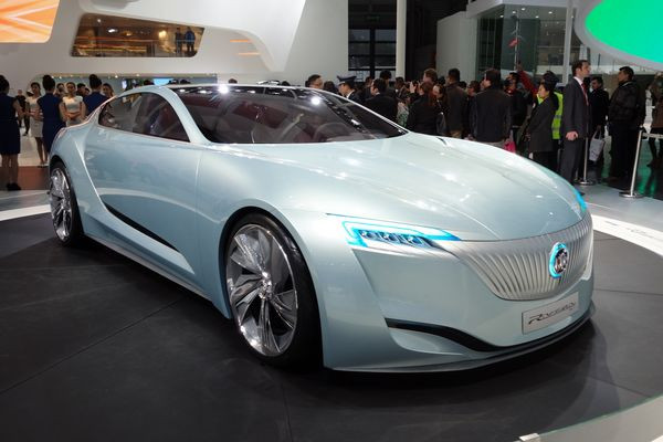 Le 15ème salon automobile de Shanghai ouvre ses portes au public