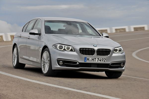 Une nouvelle BMW Série 5 à l'allure premium dotée de nouvelles fonctionnalités