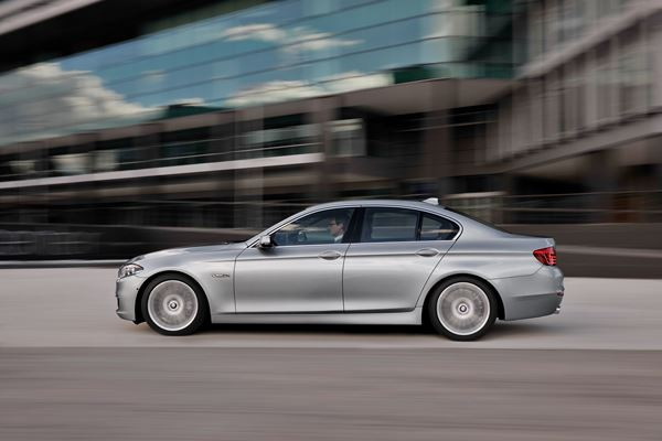 Une nouvelle BMW Série 5 à l'allure premium dotée de nouvelles fonctionnalités