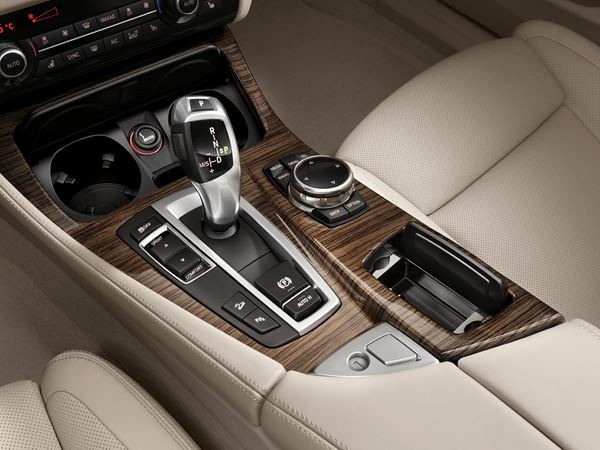 Une nouvelle BMW Série 5 à l'allure premium dotée de nouvelles fonctionnalités