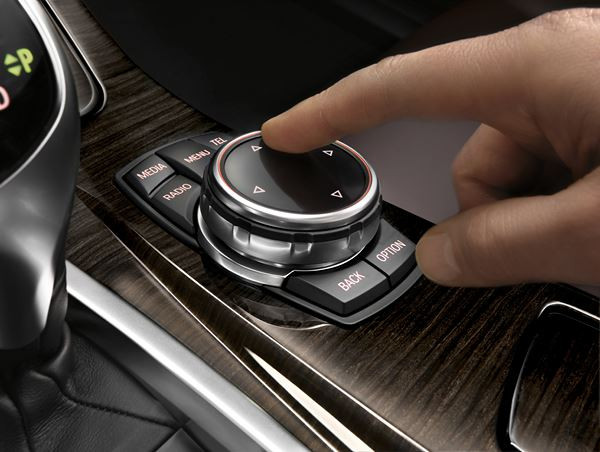 Une nouvelle BMW Série 5 à l'allure premium dotée de nouvelles fonctionnalités