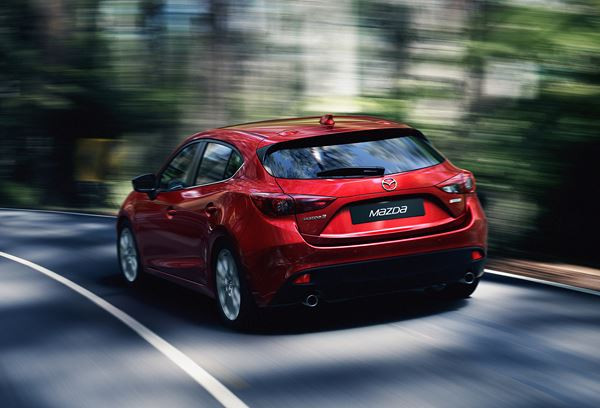 Mazda lève le voile sur sa nouvelle berline compacte mondiale