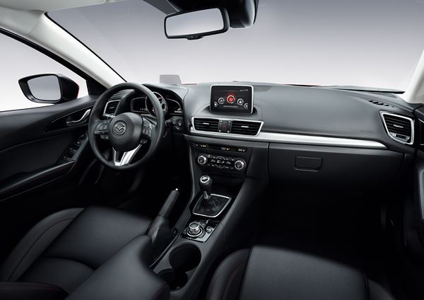 Mazda lève le voile sur sa nouvelle berline compacte mondiale