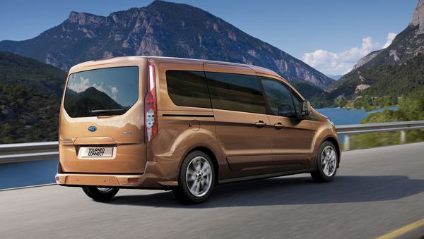 Un nouveau Ford Grand Tourneo Connect doté de sièges arrière coulissants