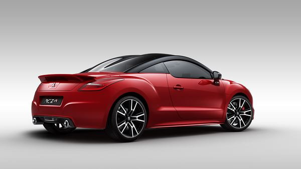 Le coupé sportif Peugeot RCZ passe en mode R